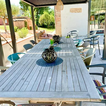 Dom wakacyjny Restored Near Toulouse With Pool Mauvezin-Saves