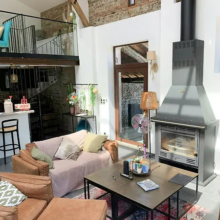 Dom wakacyjny Restored Near Toulouse With Pool *