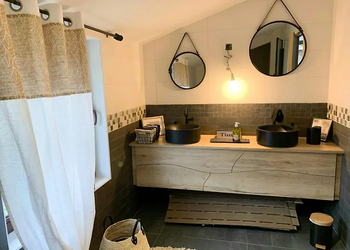 Restored Near Toulouse With Pool Casa de Férias